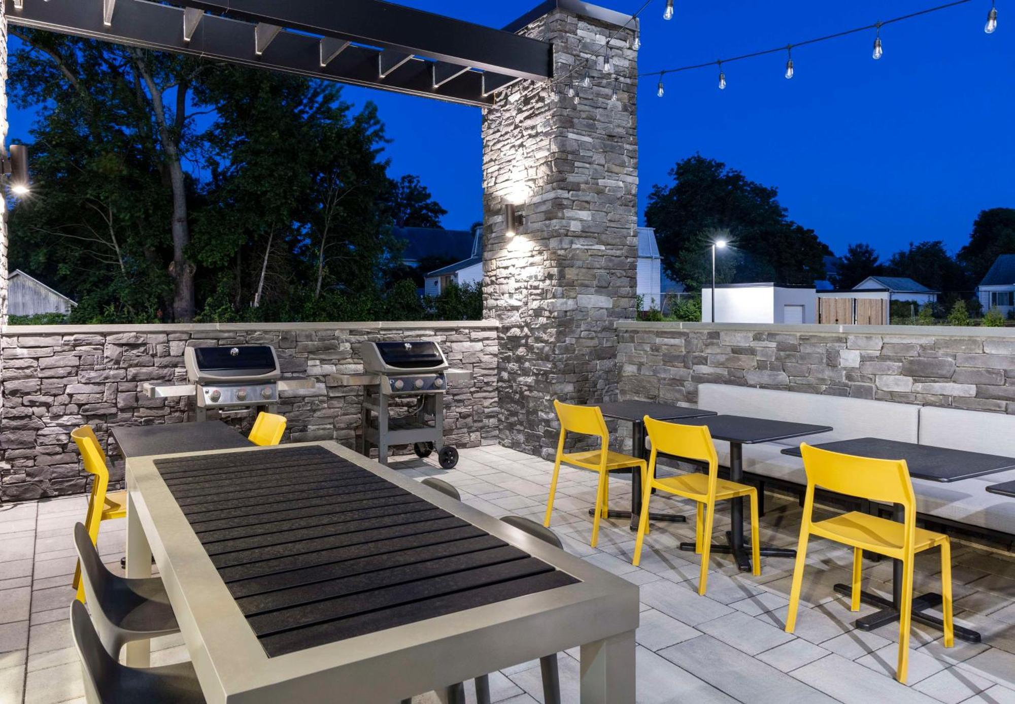 Home2 Suites By Hilton East Haven New Haven Esterno foto